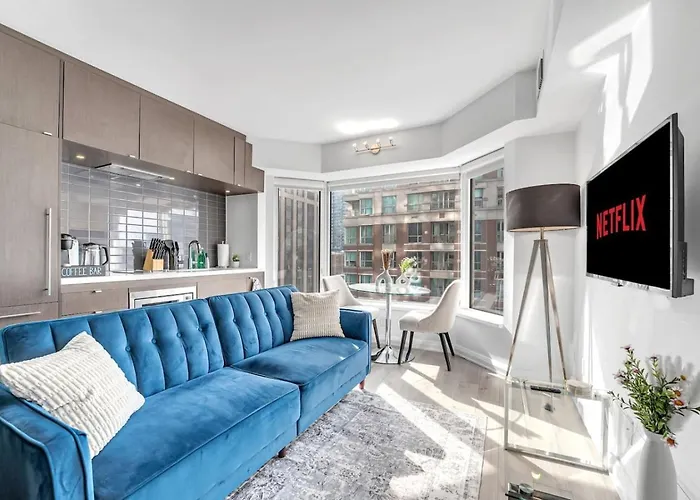 Luxe Yorkville Unit Near Restaurants Fashion Ttc