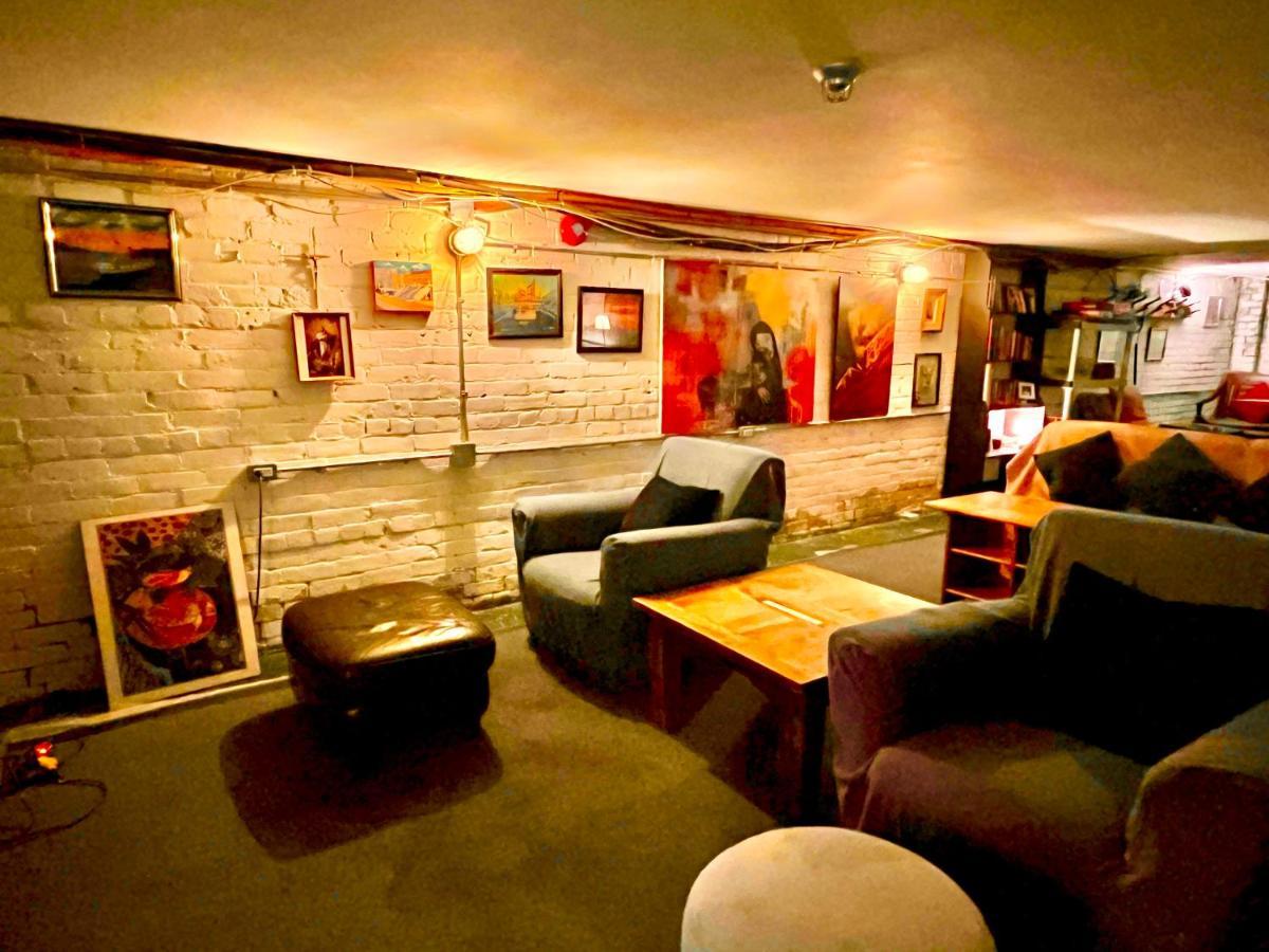 The Only Backpacker's (adults Only) * Toronto