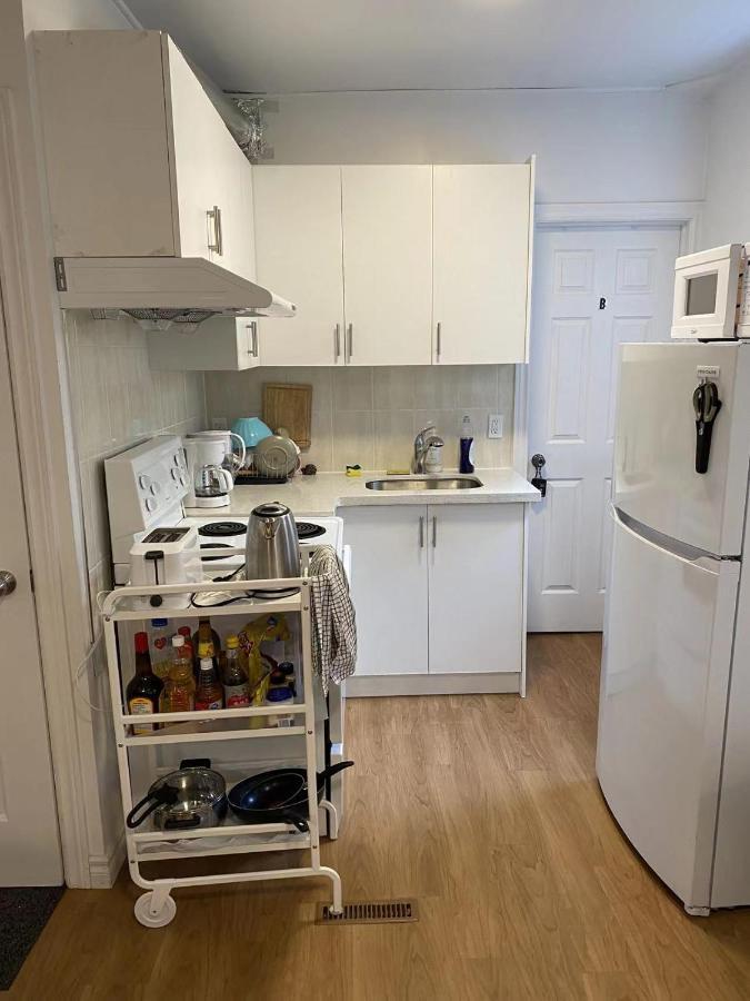 Gasthof Double With Shared Bathroom 536b Toronto