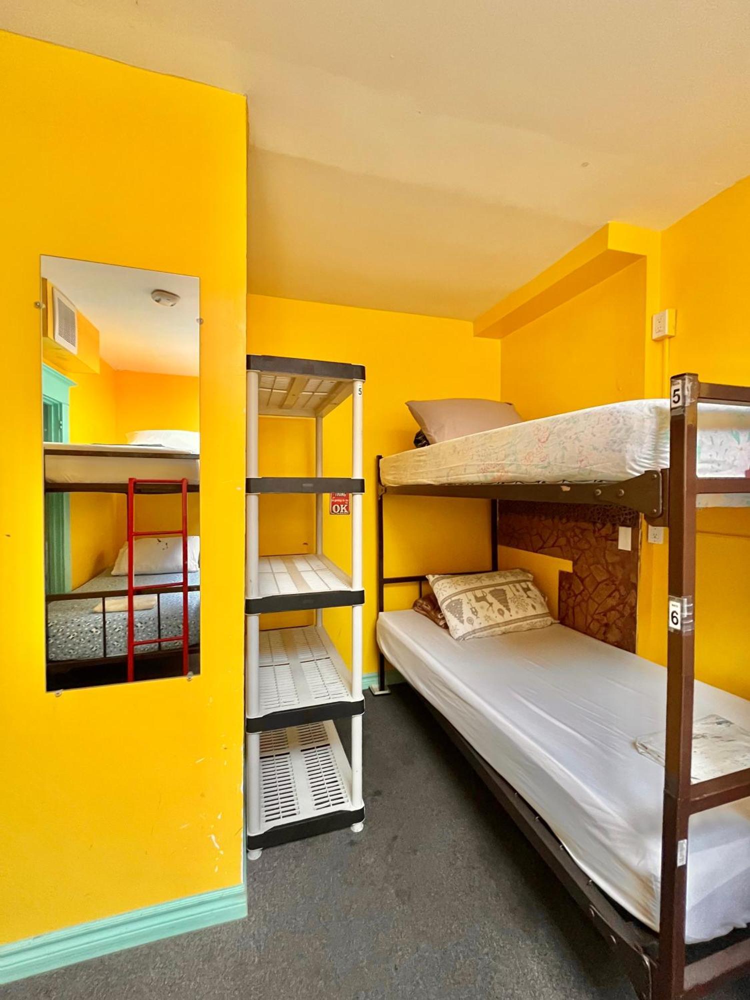 The Only Backpacker's (adults Only) Toronto