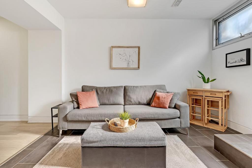 Apartment In The Heart Of Downtown