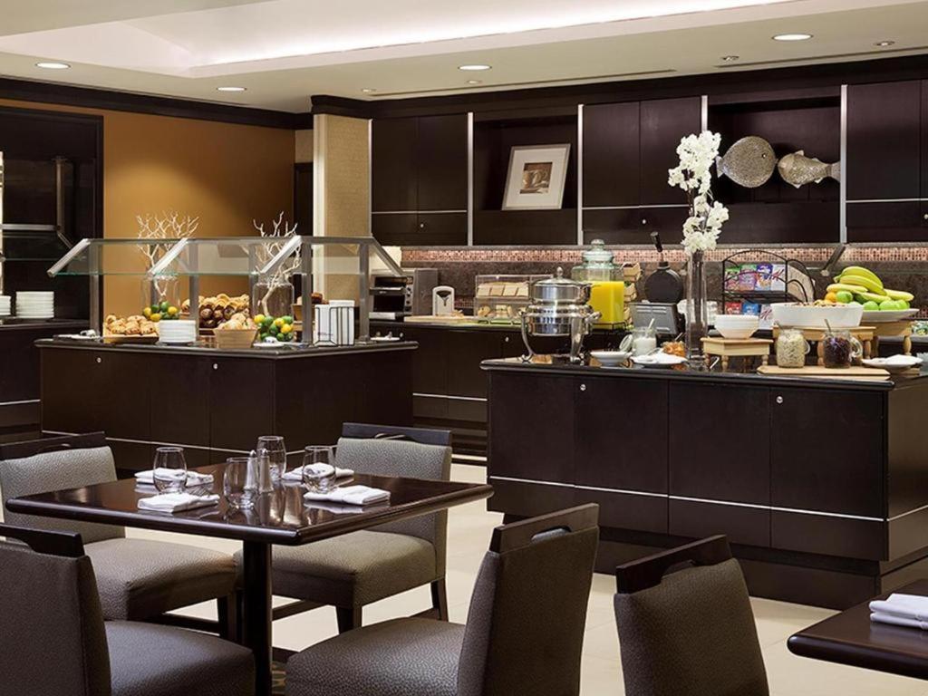 Revery Downtown, Curio Collection By Hilton 4*