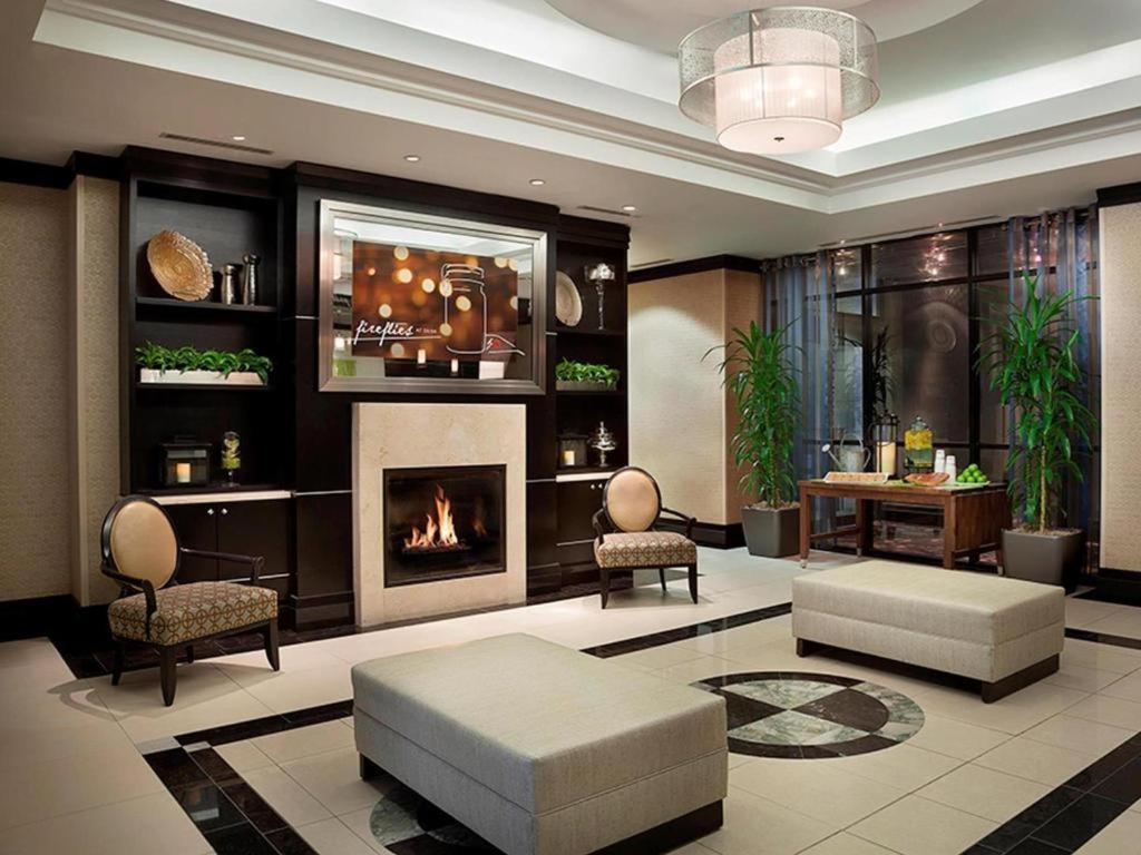 Revery Downtown, Curio Collection By Hilton Toronto