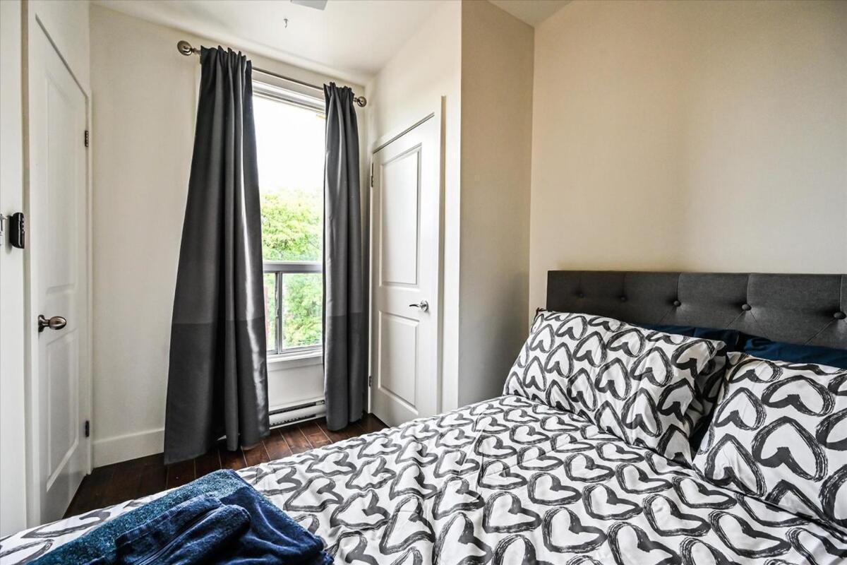 1 Bedroom Oasis In Downtown * Toronto