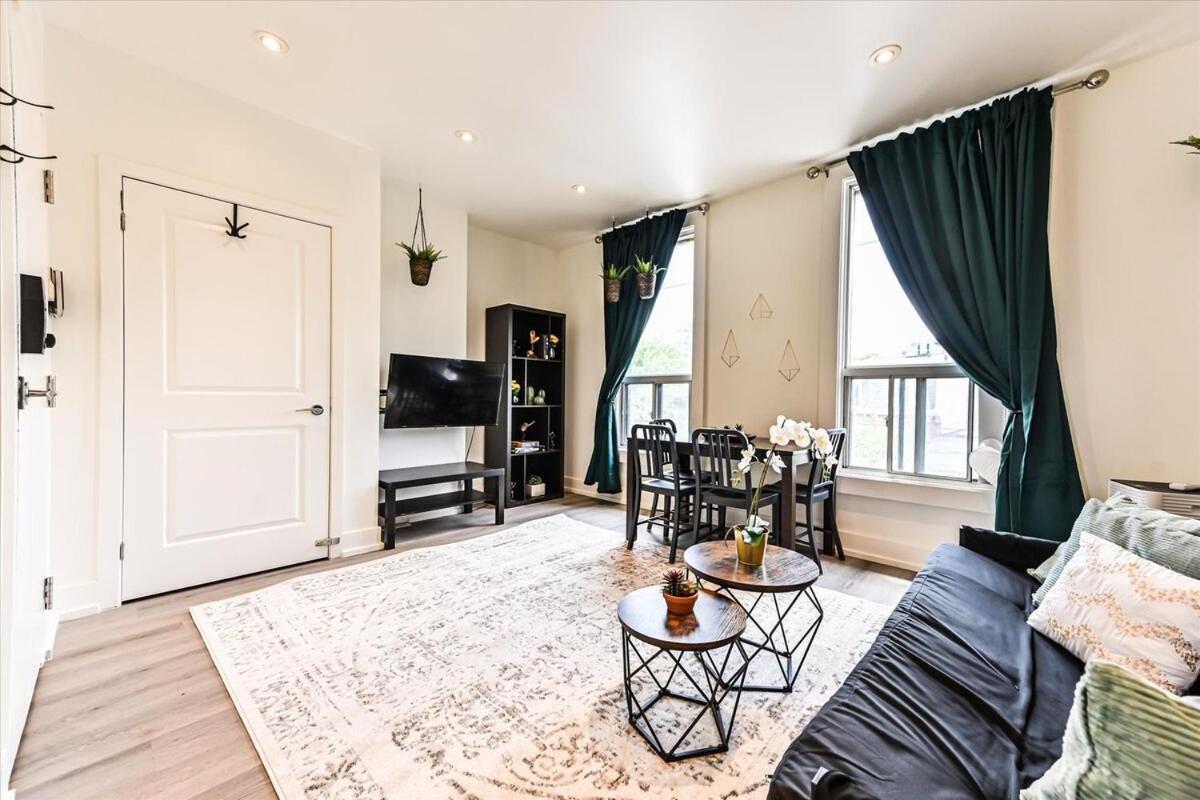 1 Bedroom Oasis In Downtown Apartment *