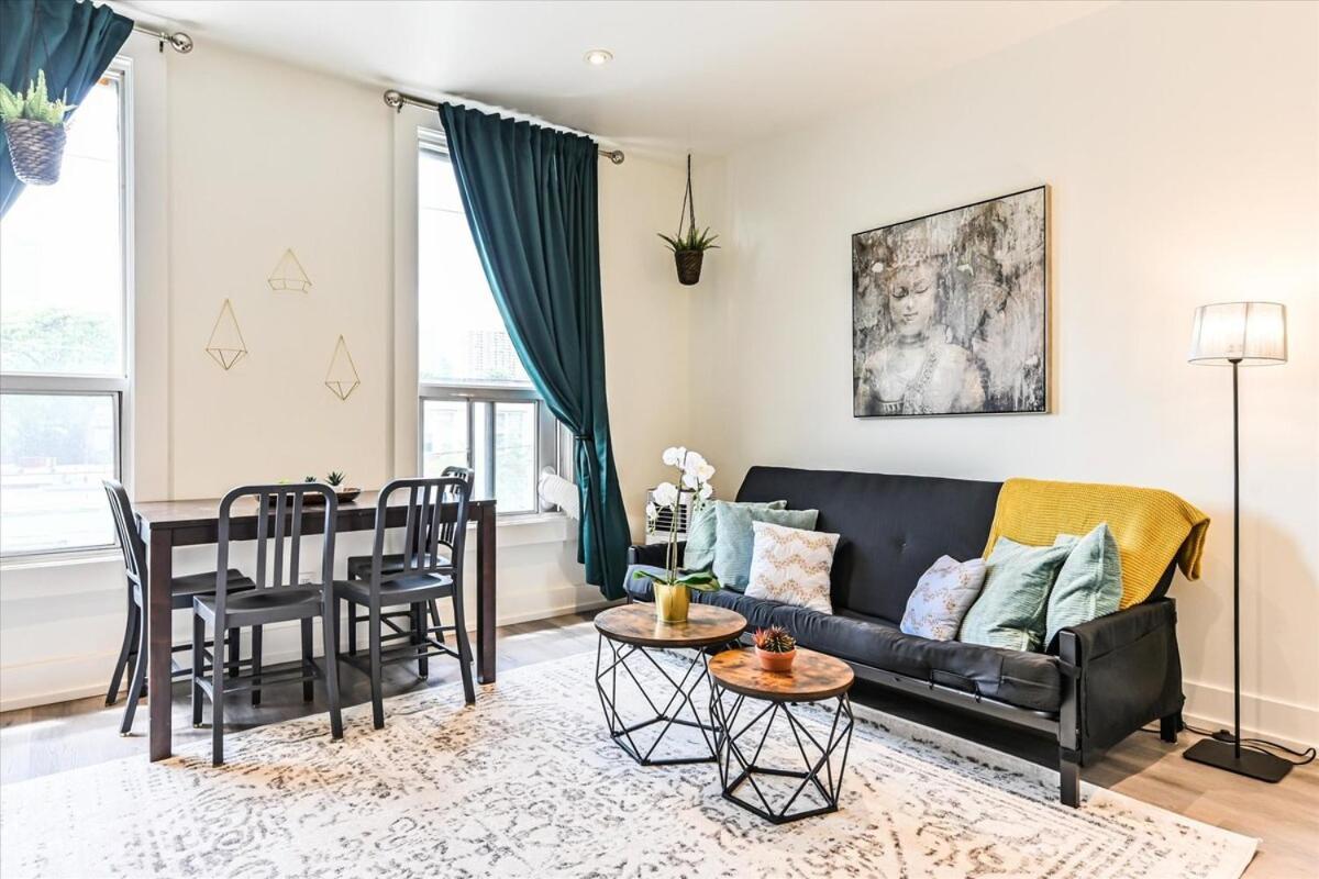 Apartment 1 Bedroom Oasis In Downtown