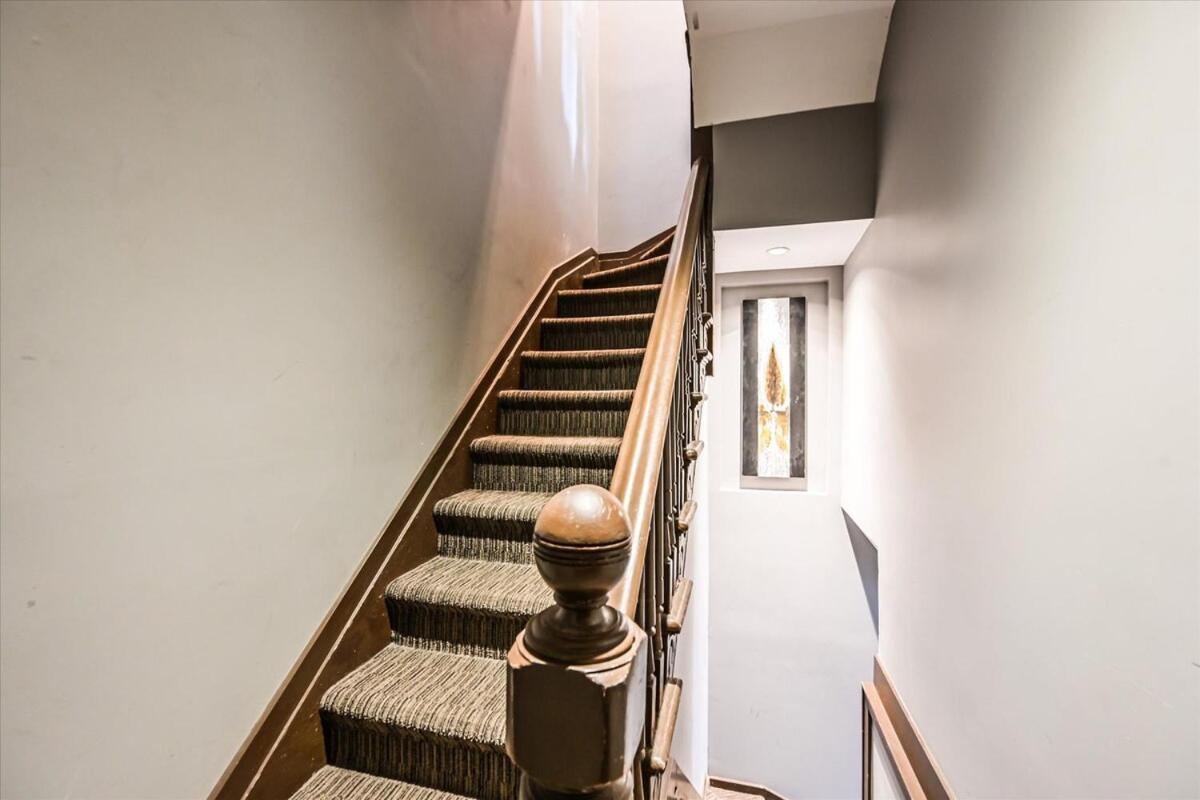 1 Bedroom Oasis In Downtown * Toronto