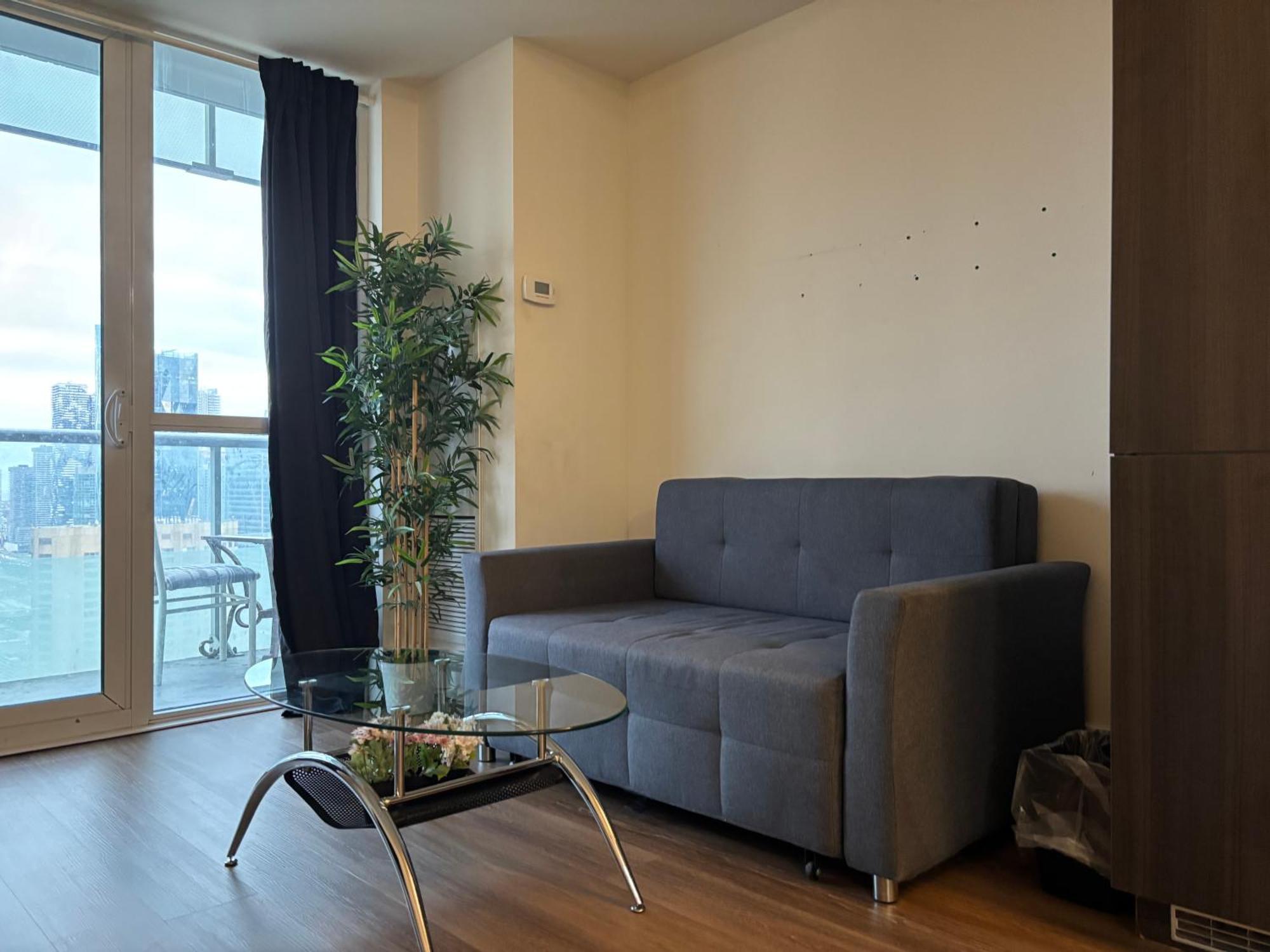 Downtown Apartment *