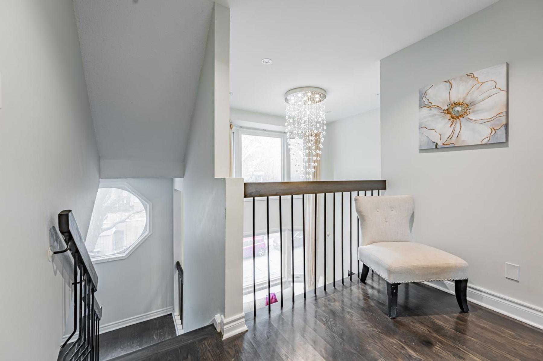 Villa 5br Townhouse Walk To Eaton Center, Downtown Core *