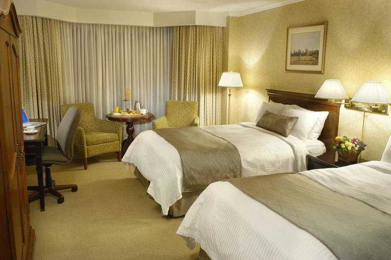 Hotel Delta By Marriott East 4*