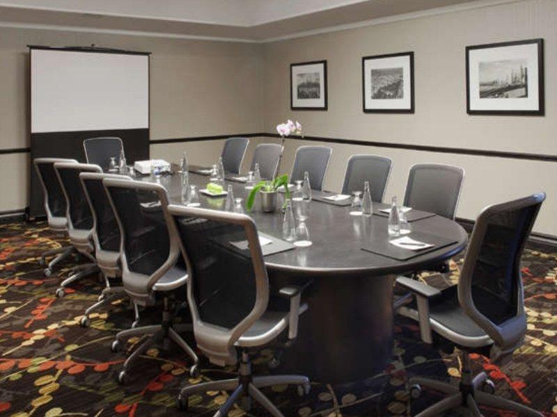 Hotel Delta By Marriott East 4*