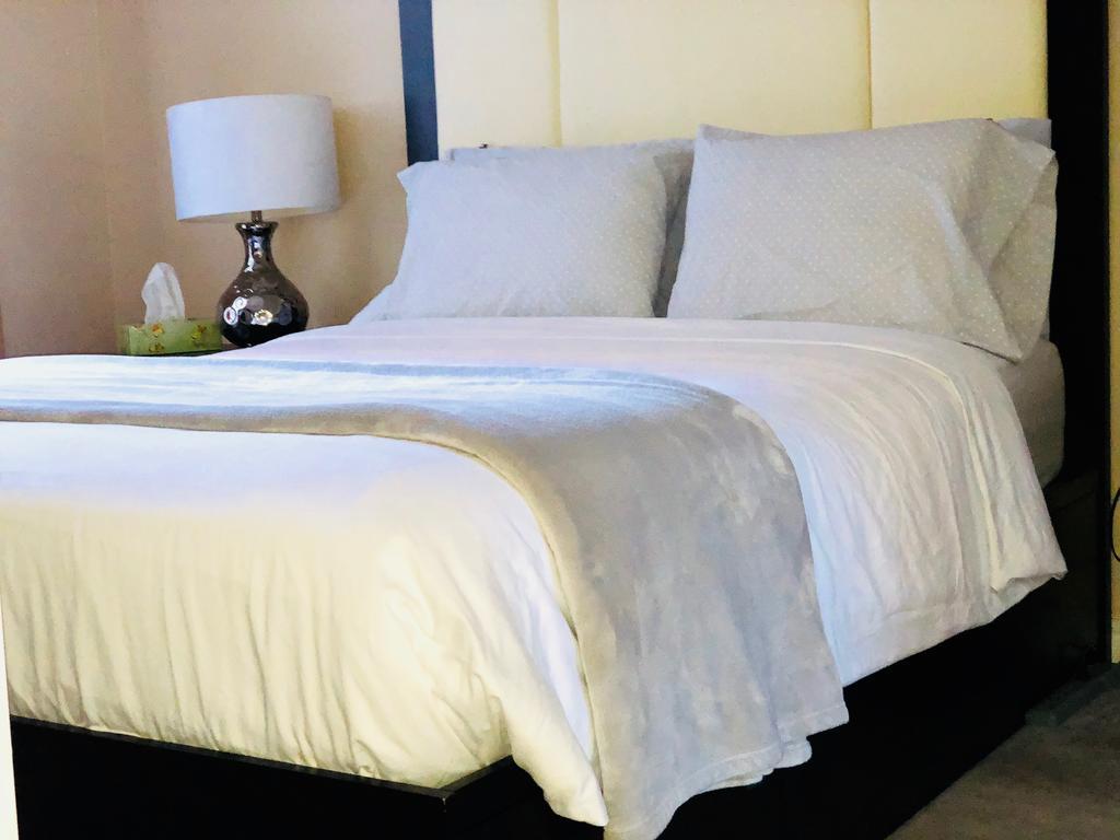 Apartment City - Downtown Toronto, Simcoe Street *