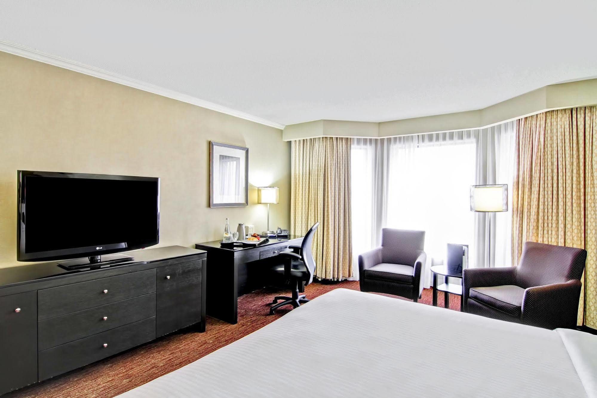Delta By Marriott East 4*