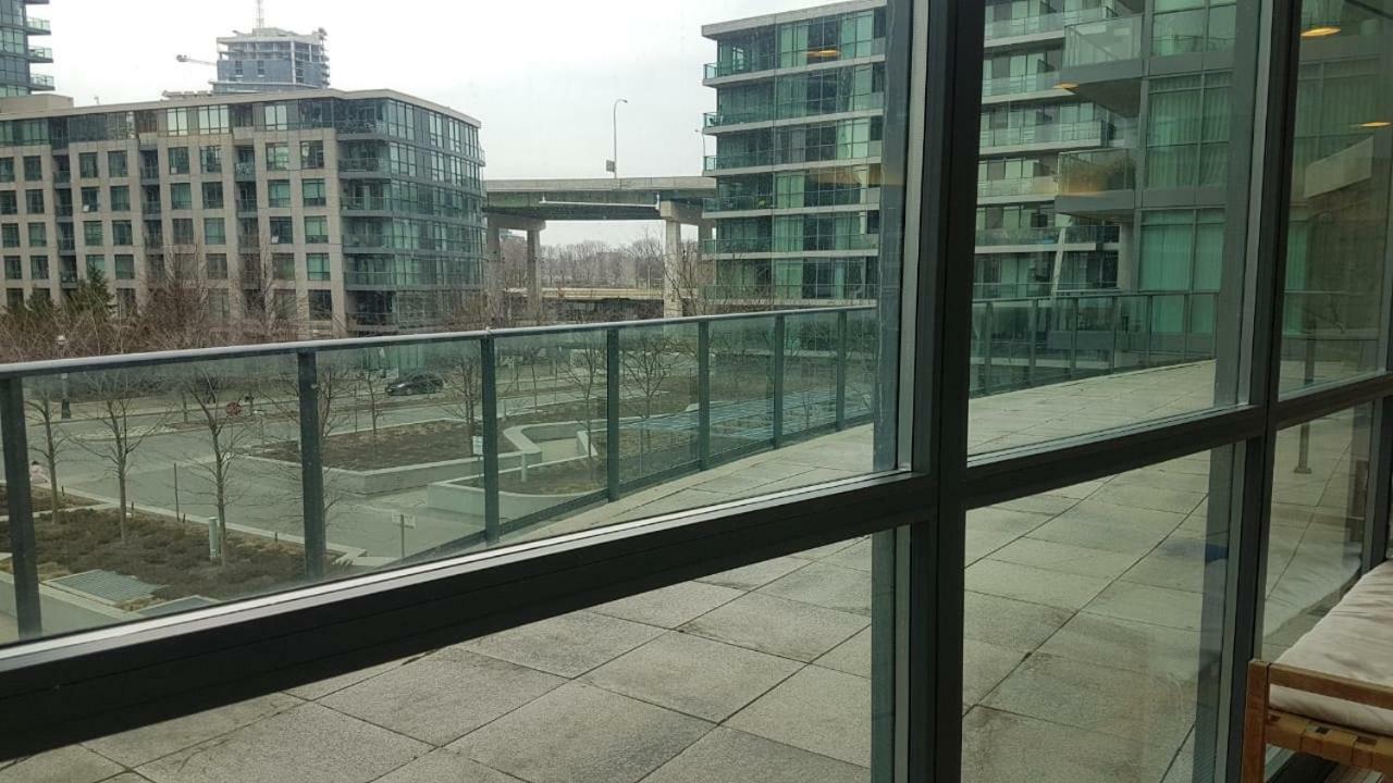 Executive 1 Bedroom Sleeps 2 Toronto