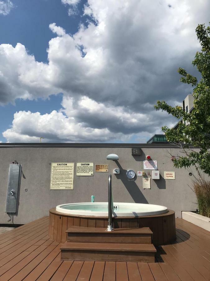 Executive 1 Bedroom Sleeps 2 * Toronto