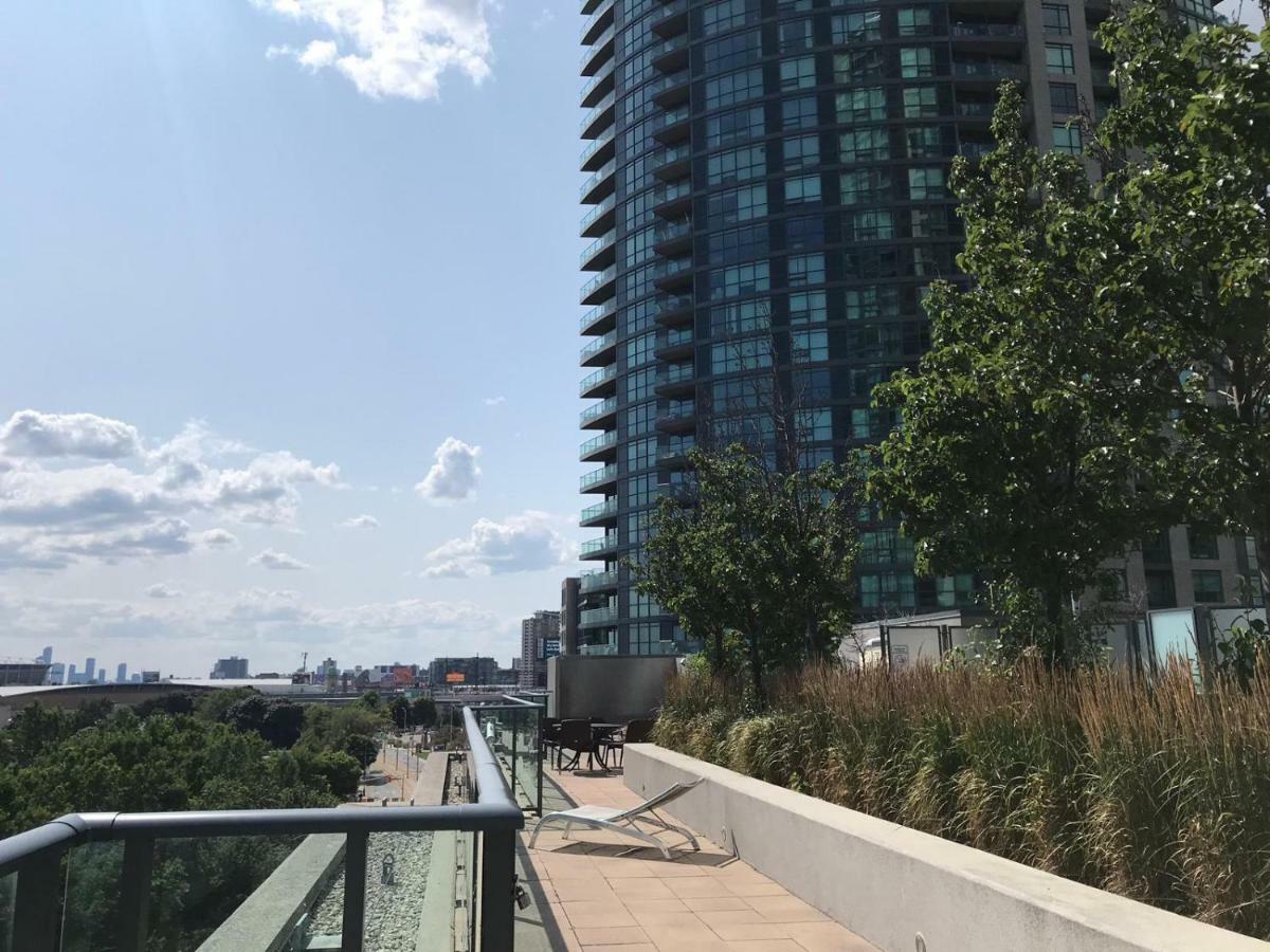 Apartment Executive 1 Bedroom Sleeps 2 Toronto