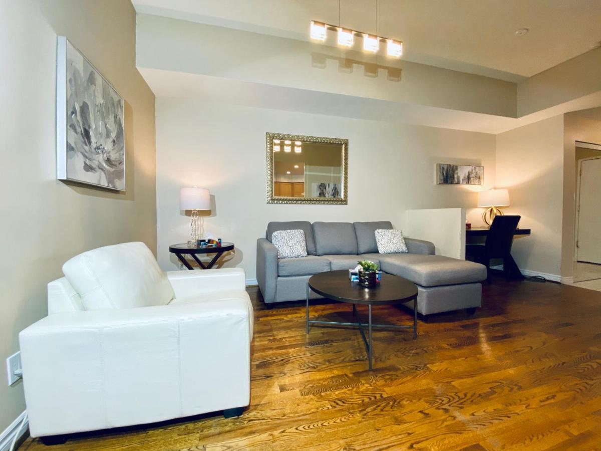Apartment City - Downtown Toronto, Simcoe Street Toronto