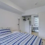Minto - Modern Suite In King West Neighborhood