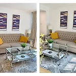 Comfy 1 Bedroom & Den Condo In Downtown Toronto 1 Queen & 1 Single Bed