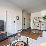 Modern 1Br Condo - Near Trinity Bellwoods Park