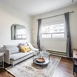 Modern 1Br Condo - Near Trinity Bellwoods Park