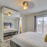 Urban Retreat - Modern 4Br Townhouse