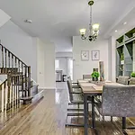 Urban Retreat - Modern 4Br Townhouse