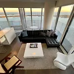 Presidential Suite Heart Of Downtown With Stunning View