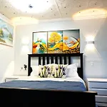 Renovated Cozy Bedroom With Private Washroom