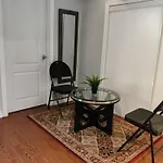 Spacious Mbr Near Kennedy Subway & Go