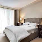 Sky Suites Yorkville