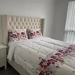 Downtown Suites With Pool And Free Parking