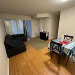 Best Location In Downtown- Walking To Eaton Centre, Nathan Phillips Square, Yonge-Dundas, Ikea,Transit
