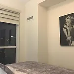 Luxury Condo On Cn Tower