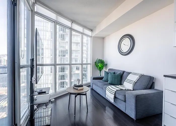 Modern Apartment Downtown Toronto