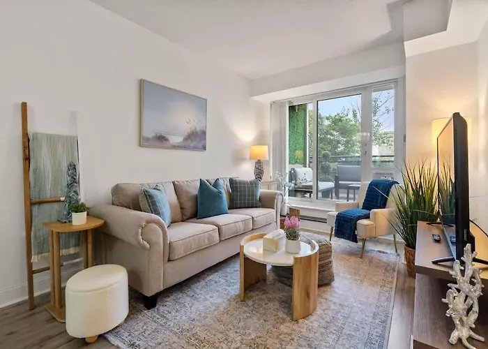 Charming Condo With Private Terrace In Etobicoke