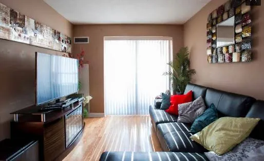 Luxury Condo Downtown Cn Tower
