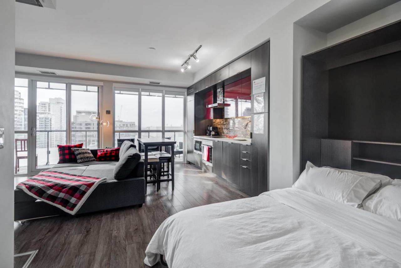 Luxury Adventure Cn Tower/mtcc/scotiabank Arena *