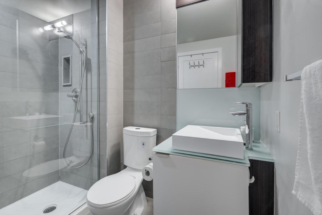 Luxury Adventure Cn Tower/mtcc/scotiabank Arena