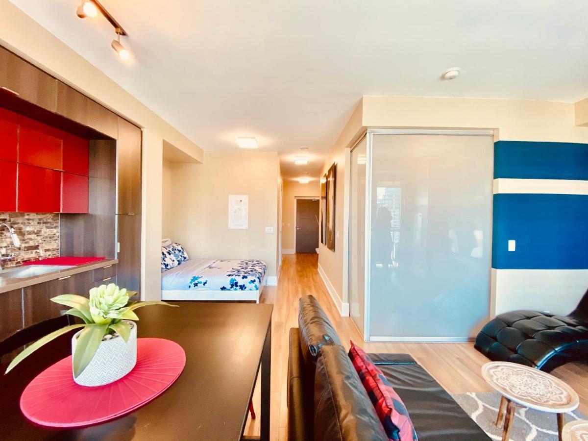 Front Street Suites Apartment *
