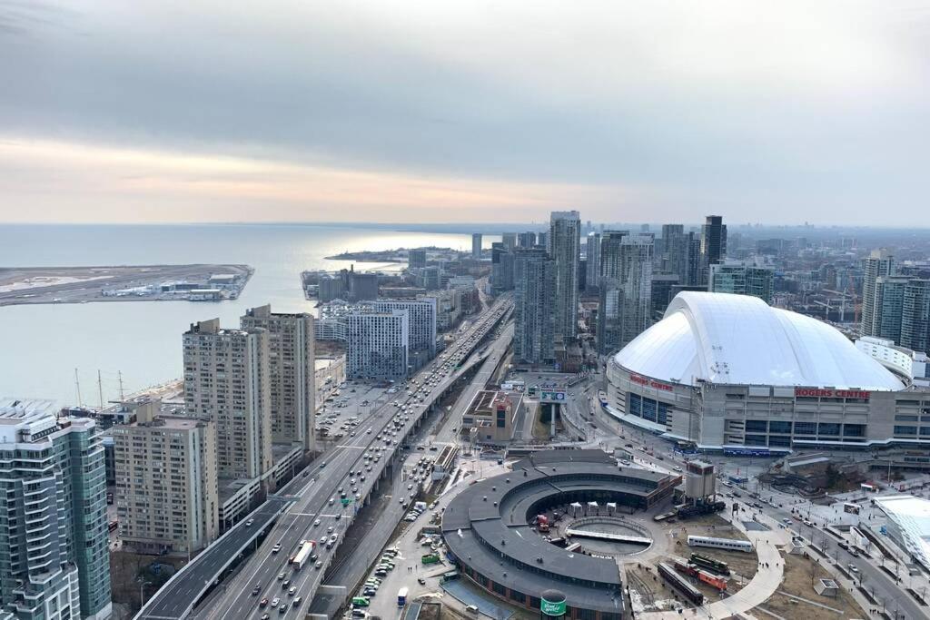 Magnificient View Next Cn Tower/rogers/union/mtcc Apartment Toronto