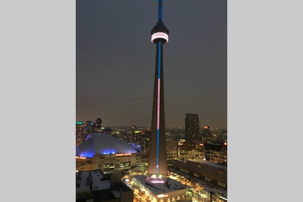 Magnificient View Next Cn Tower/rogers/union/mtcc Apartment