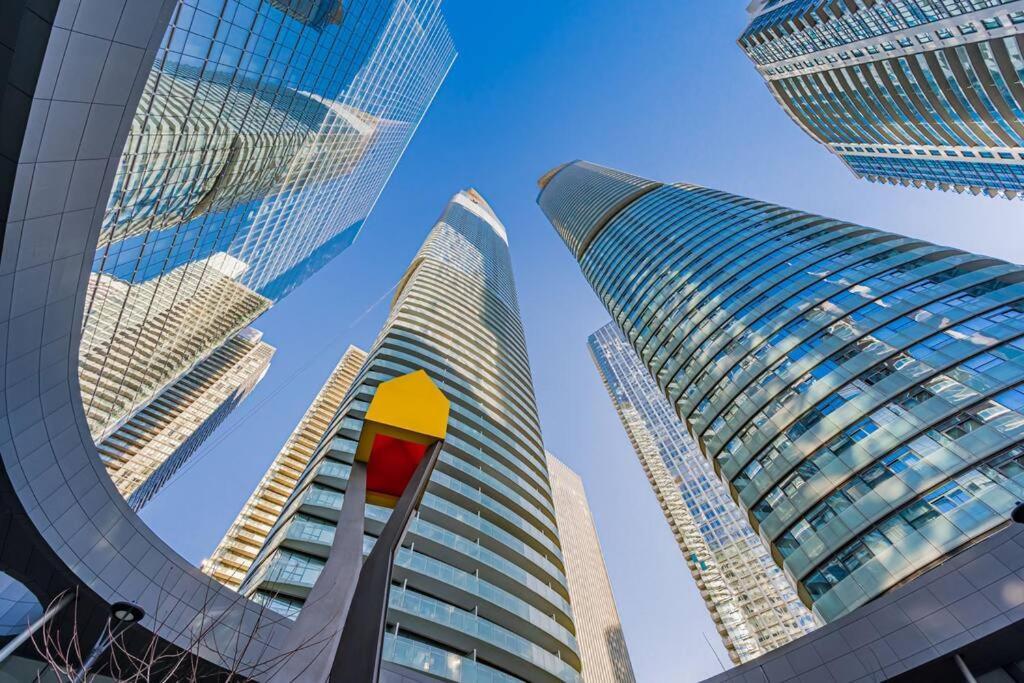 The Bay Suites - Entertainment Dist Toronto