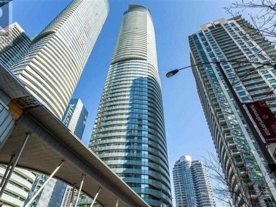 Apartment The Bay Suites - Entertainment Dist *