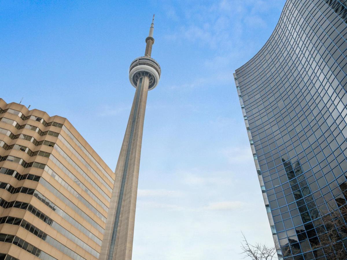 Apartment Designer 2br + Study Condo, Ed - Cn Tower View Toronto