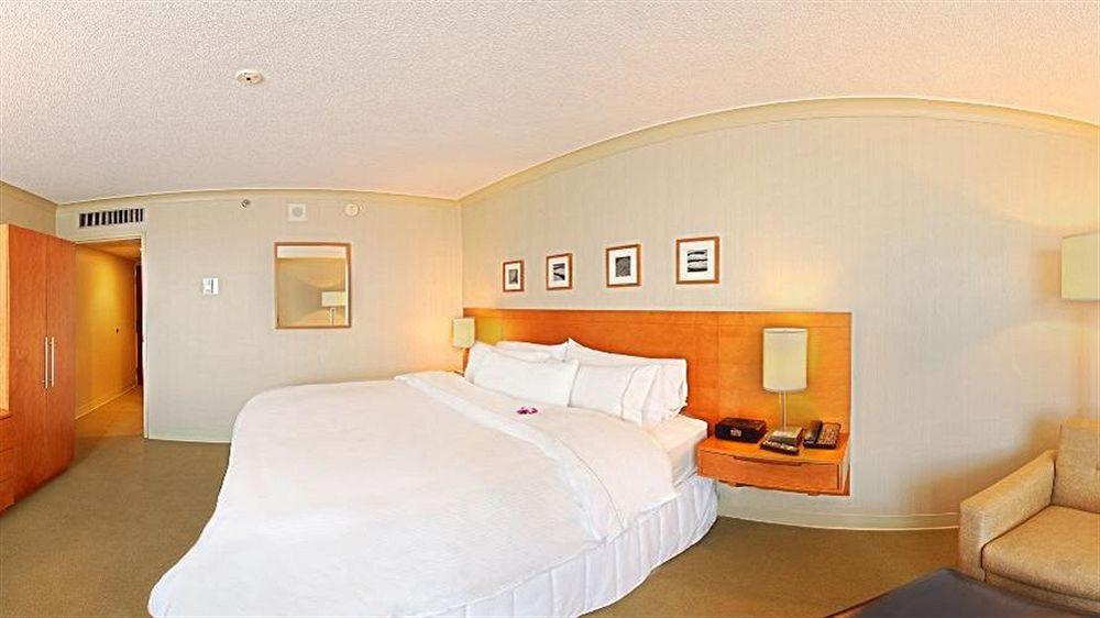 Pan Pacific Toronto