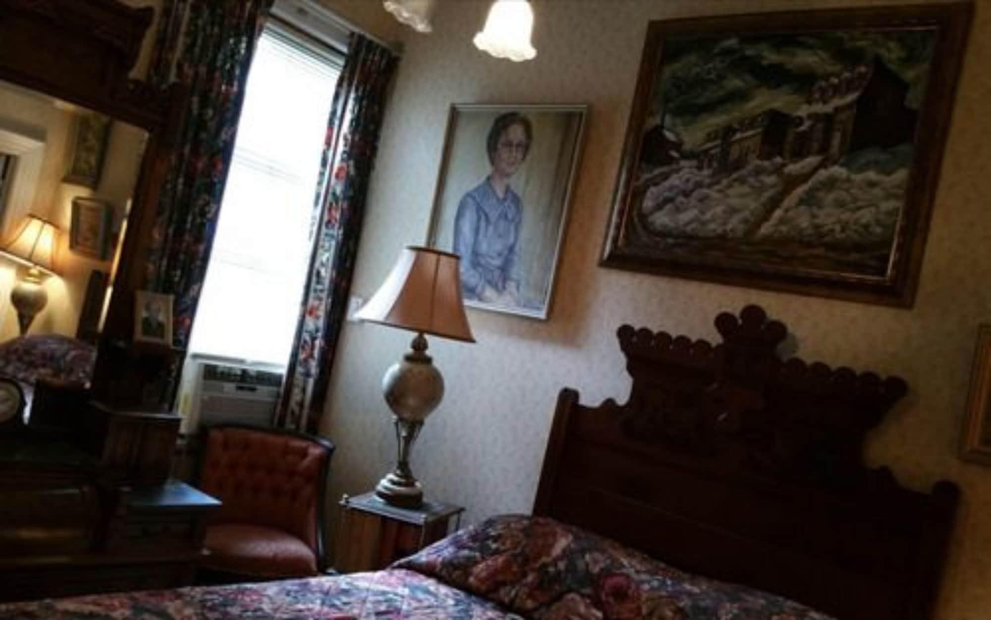 Bed & Breakfast Pimblett's Downtown Bed &breakfast