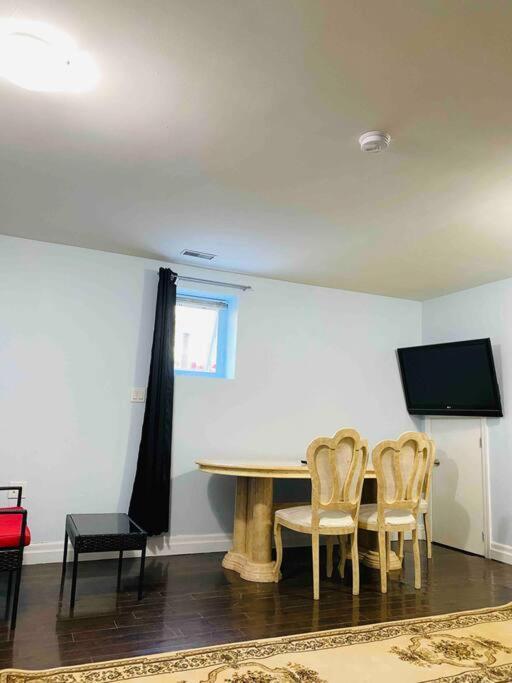 Impression 2 Bedrooms Apartment Space Share Apartment *