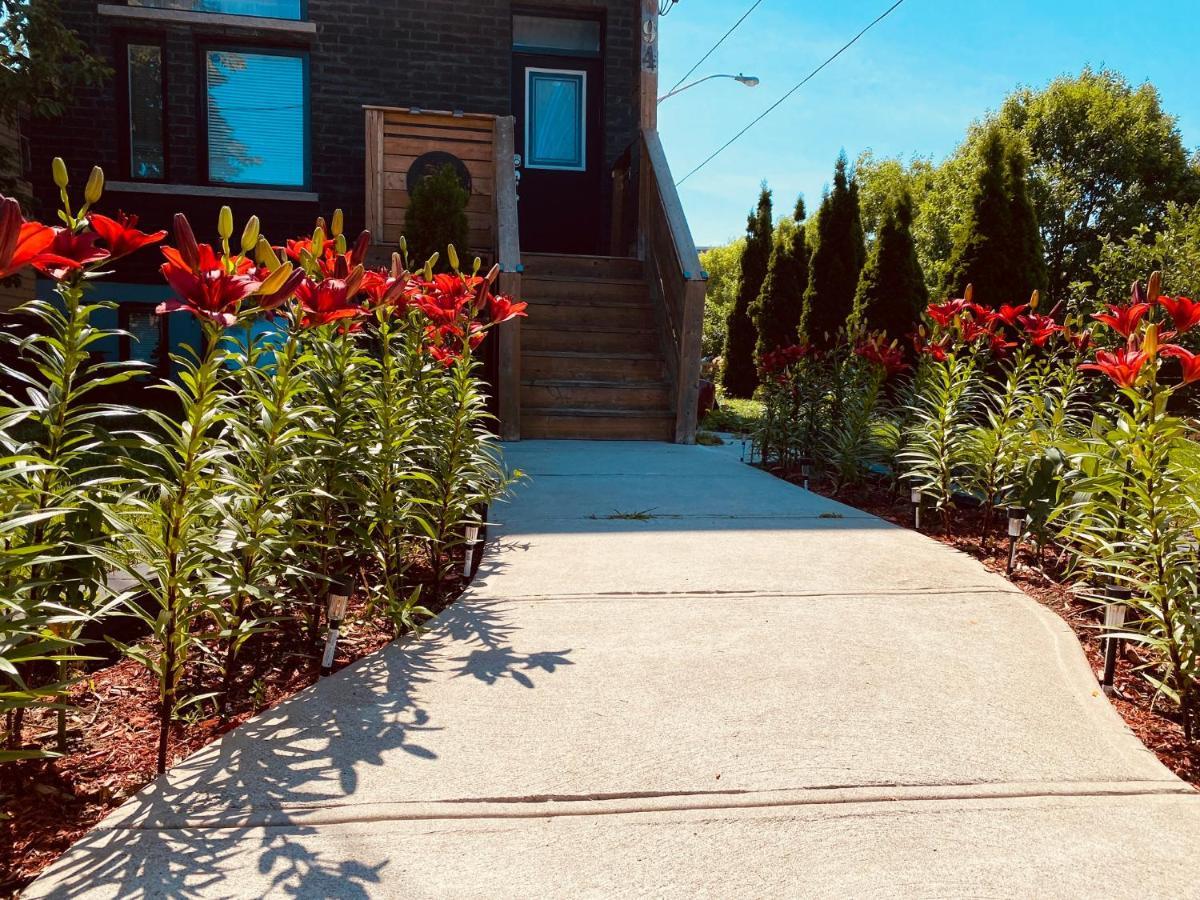 Impression 2 Bedrooms Apartment Space Share * Toronto