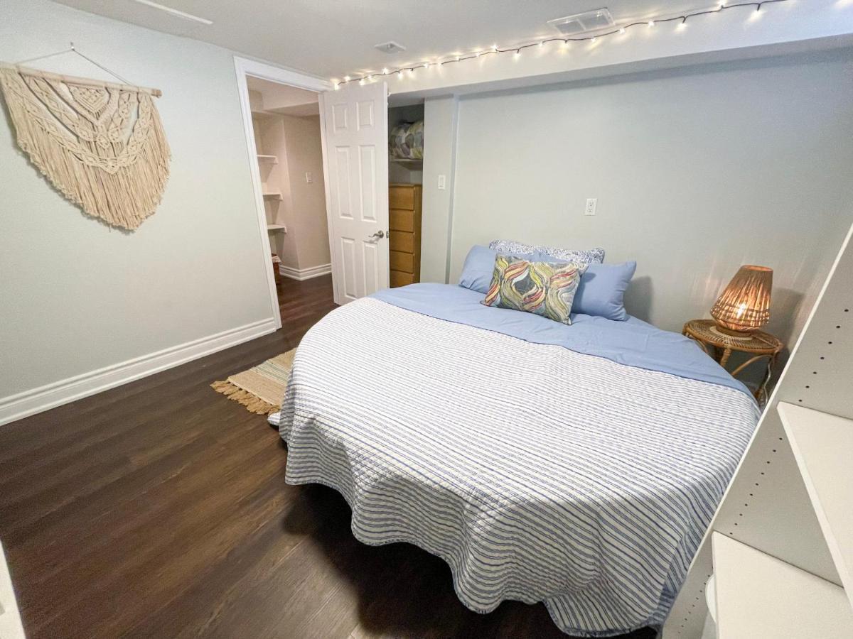 Spacious & Renovated 1bd W/parking Toronto